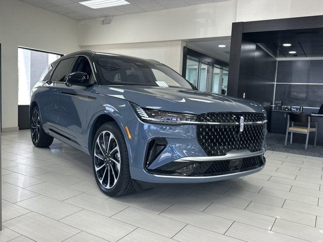 2026 Lincoln Nautilus Black Label in Whisper Blue Metallic Clearcoat — front three-quarter view